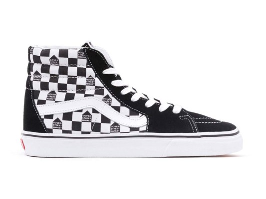 Para un look urbano, los Dover Street Market Checkered de Vans son una apuesta segura.