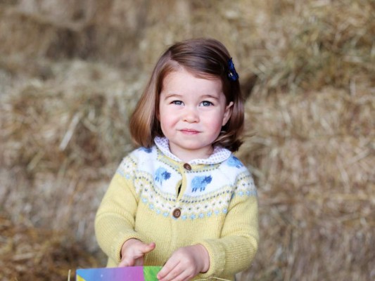 La Princesa Charlotte celebra sus 2 años