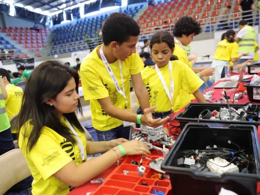 Tercera edición de Olimpiadas Nacionales de Robótica