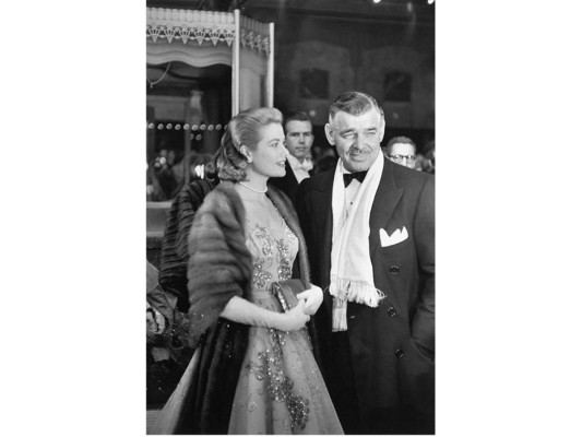 Grace Kelly<br/>En 1954 Grace Kelly acudió a los Premios Oscar por la nominación de Mogambo.<br/>