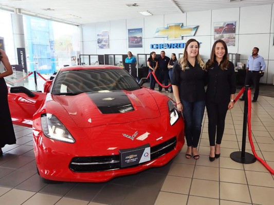 Corvette de la marca Chevrolet por primera vez en Honduras.