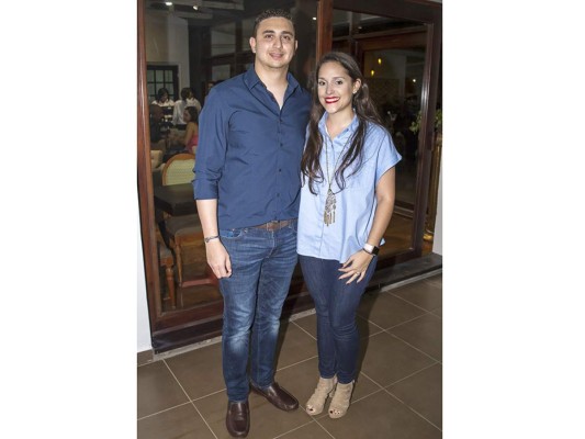José Pavón y Lucía Irias.