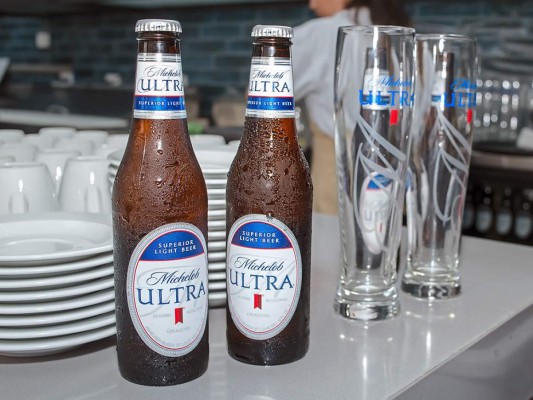 El brunch de Estilo Health y Fitness y Michelob Ultra  