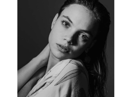 Si bien Martina no tiene mucha experiencia actoral, cuenta con varios estudios de actuación, por lo que se espera un trabajo limpio.<br/>