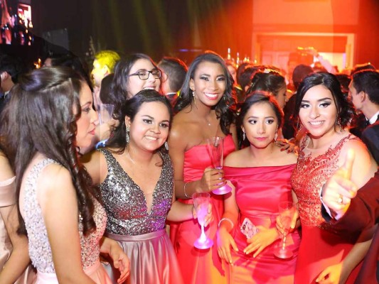 Fiesta de graduación del Centro Escolar Antares y Aldebarán