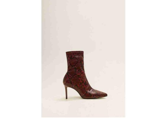 Las botas Mango con tacones son perfectas para andar siempre fashion