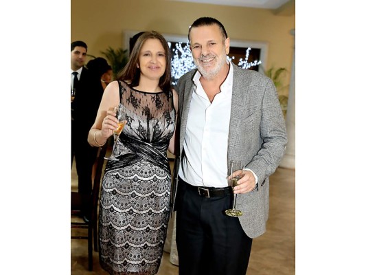 La boda civil de Nelson Valencia y Soad Facussé
