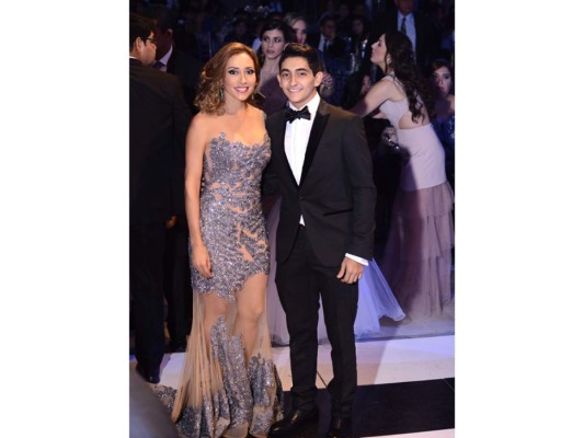 Karla y Sergio Villar.