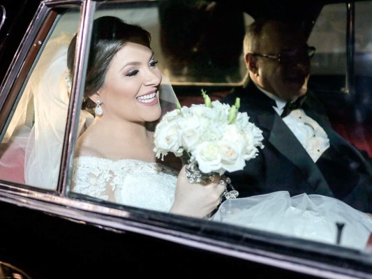 La boda de Mónica Facussé y Yassir Nieto  