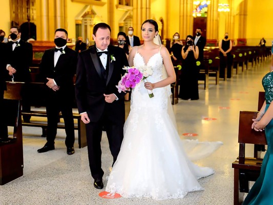 La boda de Henry Mauricio Soliman y Victoria Alejandra Valladares