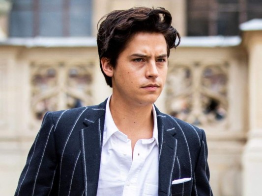 Cole Sprouse fue detenido durante una protesta en Santa Mónica  