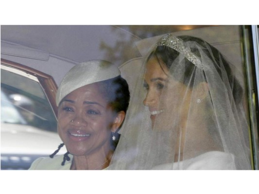 Meghan Markle acompañada de su madre, Doria Ragland