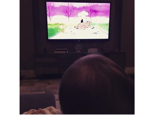 Kourtney Kardashian no perdió la oportunidad para ver A Charlie Brown Thanksgiving