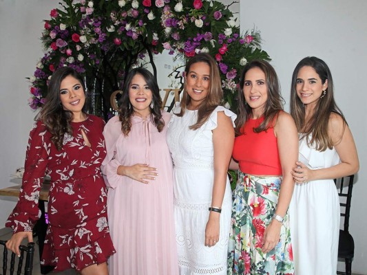 Celebración maternal para María Fernanda Welchez  