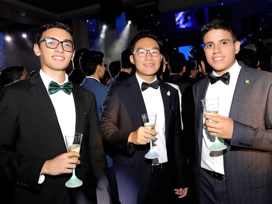 Los mejores momentos de la Prom Night de Elvel School 2019