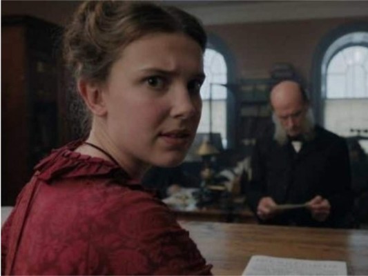 Las primeras imágenes de Millie Bobby Brown como Enola Holmes