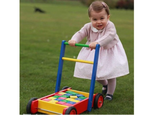 La Princesa Charlotte celebra sus 2 años