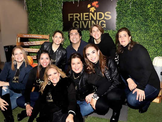 Marcela Molina, Claudia Aracely López, Giovanna Pizzati, Jovhanka Peña Benavides, Oscar Betanco, Ana Margarita Morales y Stefania Pizzati Lara (fotografías: Hector Hernández)