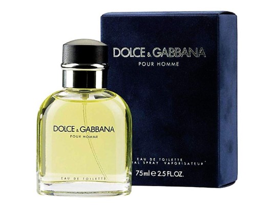Dolce&Gabbana Pour Homme es una fragancia dedicada a la elegancia y el estilo del hombre. Un retrato olfativo capaz de proyectar en el imaginario colectivo el poder icónico de una atracción sexual y una ternura irresistibles.