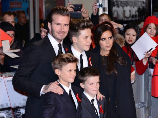 Victoria es madre de Brooklyn, Cruz, Harper y Romeo