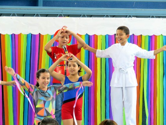 Los pequeños de Macris School celebraron un maravilloso día inspirado en sus familias