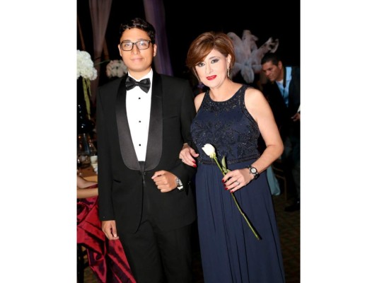 Desfile de los Seniors 2017 Del Campo International School