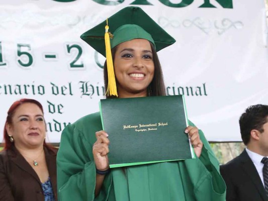 Graduación de la DelCampo International School