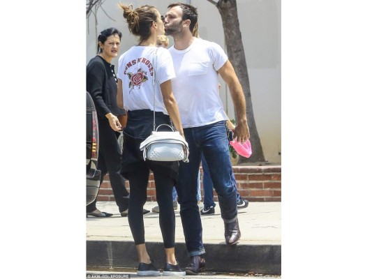 Alessandra Ambrosio y Jamie Mazur<br/>Después de diez años de matrimonio Alessandra Ambrosio y Jaime Mazur decidieron terminar su relación. Tienen dos hijos juntos, Noah y Anja<br/>