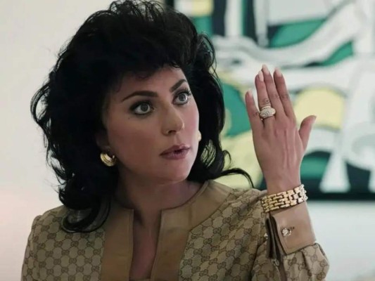 Lady Gaga: No hemos visto al ícono del pop en su rol de actriz desde A Star is Born en 2018, pero la ganadora del Óscar ha decidido que su siguiente papel sea el de un personaje real, con las complicaciones y matices que eso plantea. Sin duda alguna nuestra estrella favorita brindara una actuación como pocas hemos visto hasta ahora.