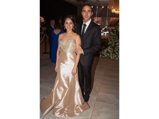 Farid Handal y Mónica Hernández celebran su boda eclesiástica  