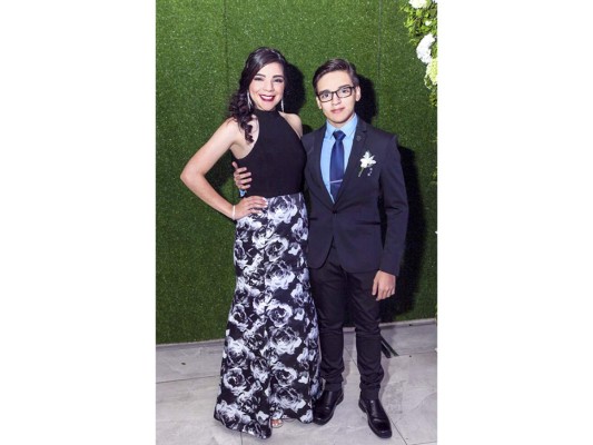 La gala 'Noche de Estrellas' de la Agape Christian Academy  