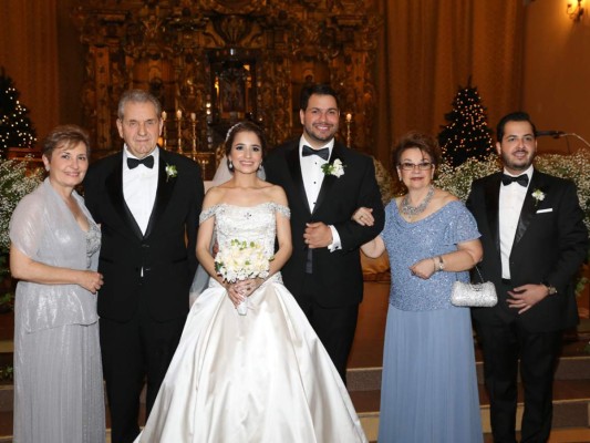 Ceremonia religiosa de Jennifer Andara y Alexandros Dicoulis