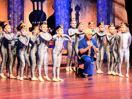 Mágica presentación de La Academia de Baile ADAGIO