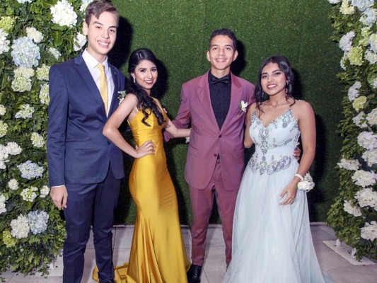 La gala 'Noche de Estrellas' de la Agape Christian Academy  