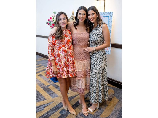 La despedida de soltera de Angie Andonie