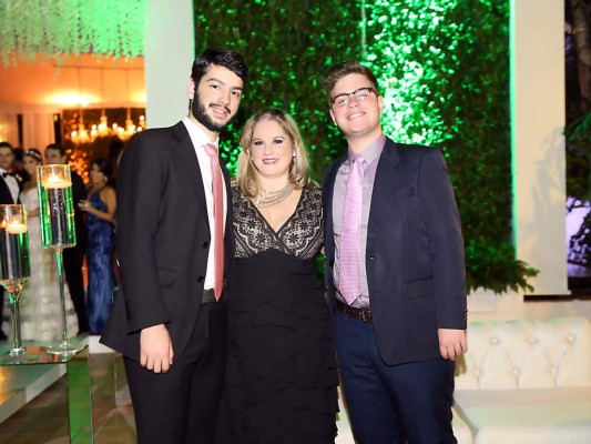 La recepción de la boda de Alejandra Amaya y Gabriel Castillo