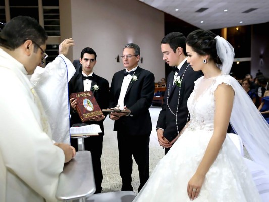La boda eclesiástica de Ali Pasquier y Diego Barahona