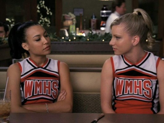 2. Heather Morris, quien dio vida a Brittany, el gran amor de Santana, publicó “Necesitamos todas las oraciones que podamos conseguir para traer a nuestra Naya de regreso a casa. Necesitamos su amor y su luz”.