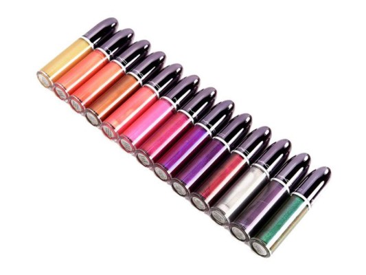 Conoce los Grand Illusion Glossy Liquid Lipcolour by MAC