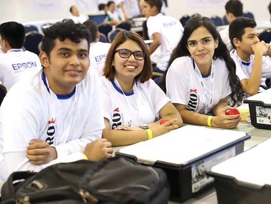 II Olimpiada Nacional de Robótica en Unitec