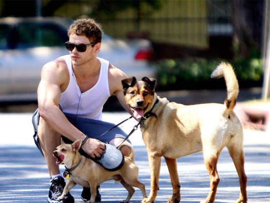 Kellan Lutz con Kola y Kevin