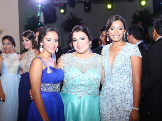 Prom night de New Horizon School  