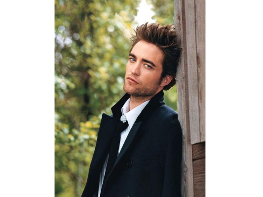 Robert Pattinson <br/>El vampiro mas bello, Robert Pattinson, no se escapo de los ataques que sufrió desde que estaba niño. 'Estaba en una escuela en Inglaterra y mis supuestos amigos se reían de mí y hasta me pegaban porque yo quería ser actor, un actor de Hollywood. Era una situación muy incómoda y difícil para mí, yo me sentía mal. En ese tiempo nadie me defendía, pero por suerte, logré superar absolutamente todo y ahora cumplo mis sueños' admitió.