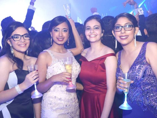 Fiesta de graduación del Centro Escolar Antares y Aldebarán