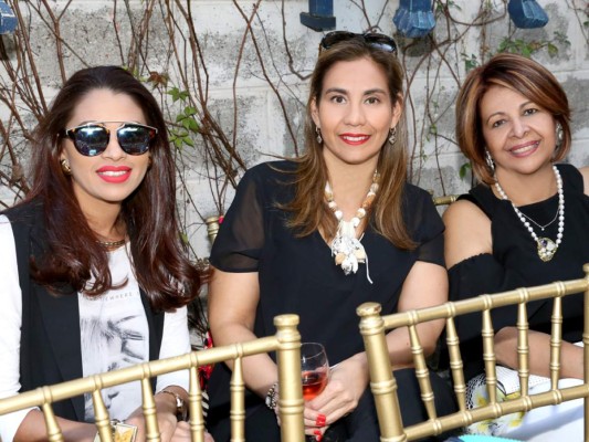 Fabiola, Marcela Calderón y Maribel Flores