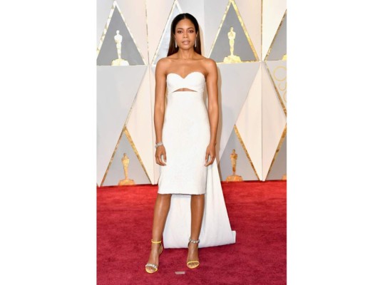 Naomie Harris con Calvin Klein