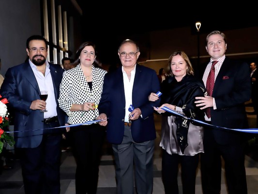 Jose Alberto Díaz, Rossana Barletta, José Alberto Díaz Lobo, Deborah Mills y Steven Goldner