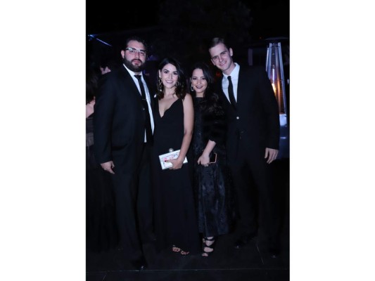 Mari Bajardi, Maria Andrea Casco y Pedro Texeira