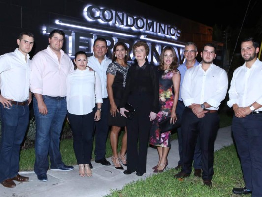El cóctel inaugural de Condominios Terranova