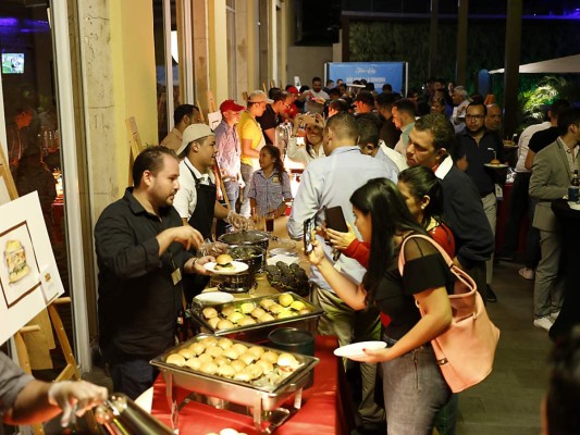 Festival gastronómico Burger Rocks.